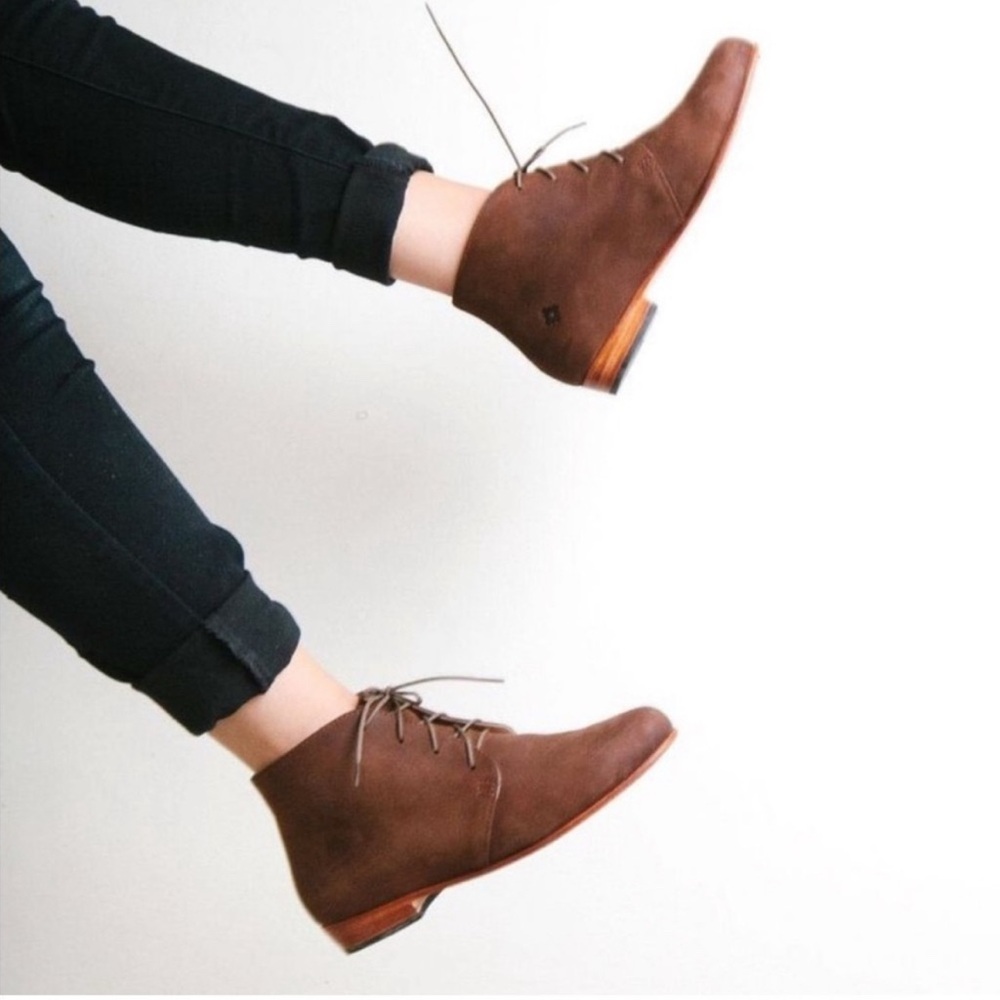 Nisolo Chestnut Brown Lace-Up Ankle Boots